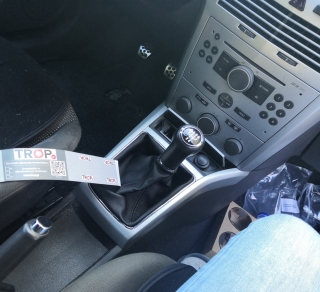 Opel Astra H (2004-2009), ο λεβιές τοποθετημένος σε αυτοκινήτο πελάτη στο κατάστημα μας – Φωτογραφία από Trop.gr